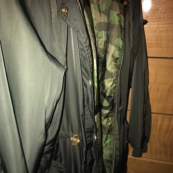 Time and Tru Green Camouflage Lined Jacket size 4-6 - Picture 4 of 4